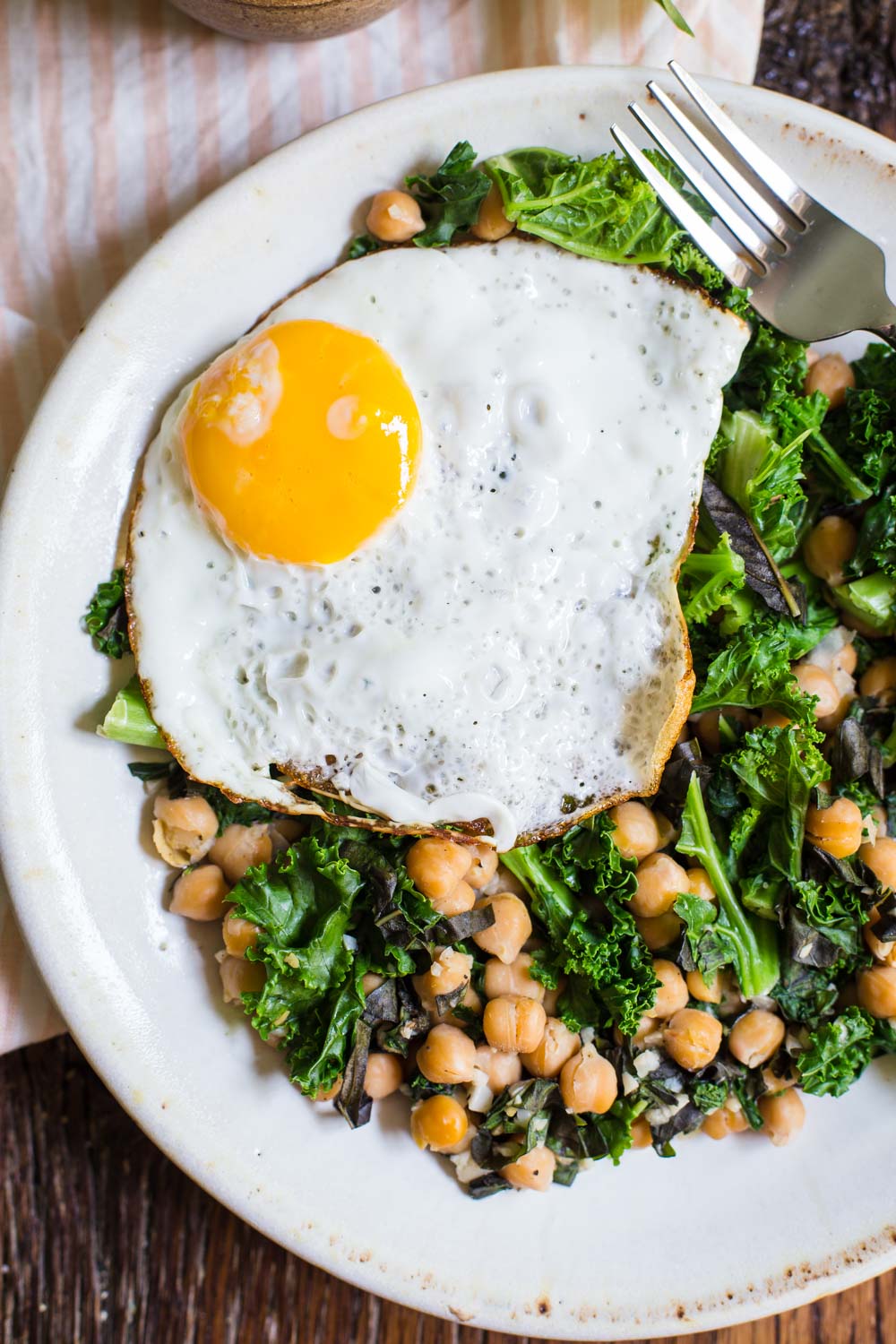 Chickpea and Kale breakfast skillet-2